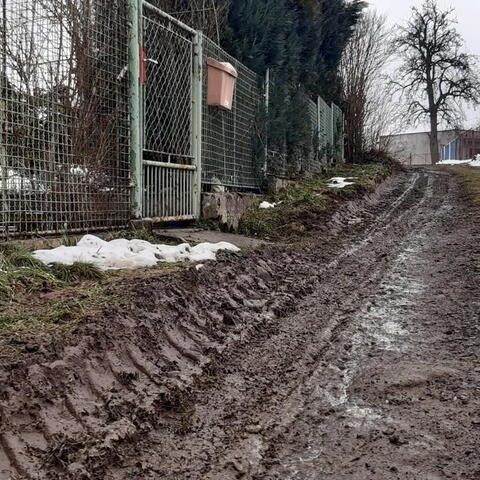 Hrdoňovice 25.1.2021 - poškozená komunikace 1096-8, foto p. Bohuňovský, 1