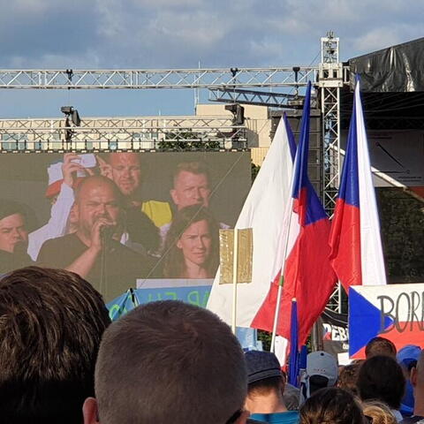 16. 11. 2019 Praha Letná "2" - bezvadná demonstrace 250 - 300 tisíc uvědomělých občanů!