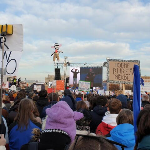 16. 11. 2019 Praha Letná "2" - důležitá demonstrace 250 - 300 tisíc uvědomělých občanů!