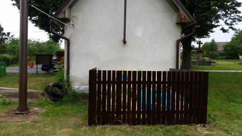 Lhoťáci + OÚ + ZO co začít řešit moudré návrhy...? Místo tolerování neopravené zbrojnice, odpadů a spáleniště... na navsi Semínovy Lhoty?!