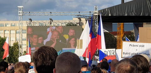 16. 11. 2019 Praha Letná "2" - bezvadná demonstrace 250 - 300 tisíc uvědomělých občanů!