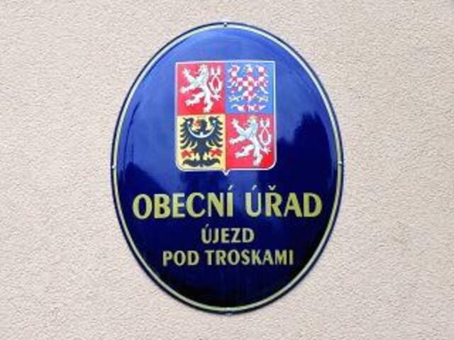 Zvolen zastupitelem obce Újezd pod Troskami